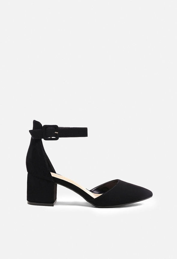 Zapatos de salón de punta afilada y tacón bajo Annee