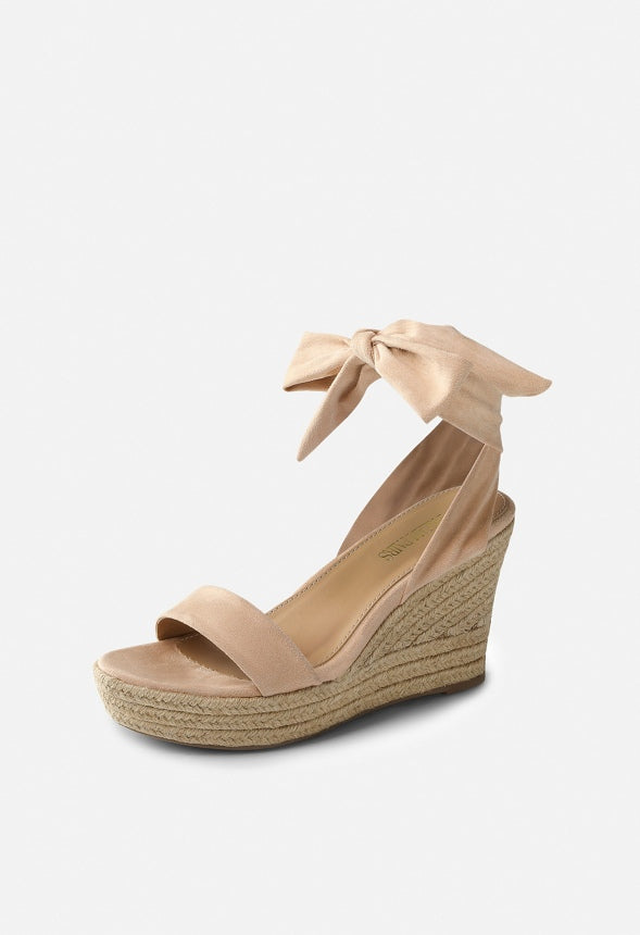 Sandalias de cuña de esparto con plataforma y cinta al tobillo